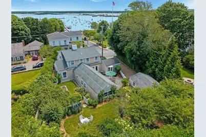124 Main St., Tisbury, MA 02568 - Photo 1