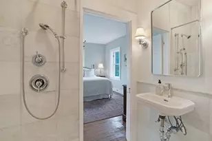 124 Main St, Tisbury, MA 02568 - Photo 21