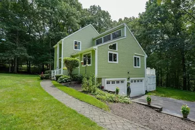 7 Daniels Road, Mendon, MA 01756 - Photo 3