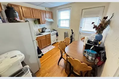 293 Spring St. Ext. #5, Medford, MA 02155 - Photo 5