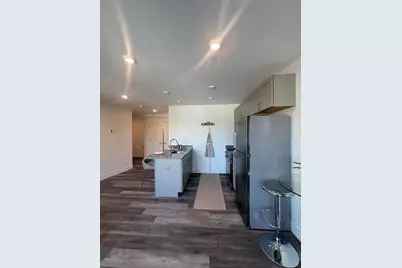 585 Essex Street #607, Lynn, MA 01901 - Photo 3