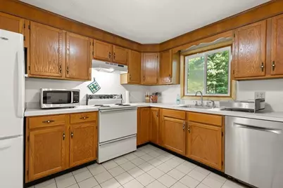 58 Roosevelt Rd, Wilmington, MA 01887 - Photo 7