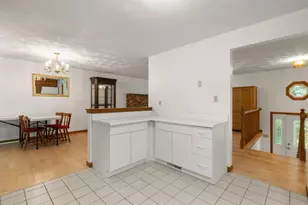 58 Roosevelt Rd, Wilmington, MA 01887 - Photo 9