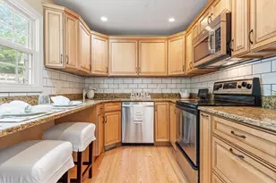 14 Meadow Ln, Worcester, MA 01602 - Photo 7
