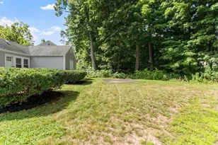 14 Meadow Ln, Worcester, MA 01602 - Photo 5
