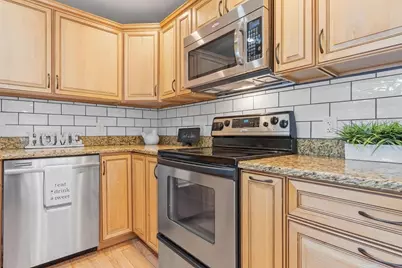 14 Meadow Ln, Worcester, MA 01602 - Photo 9