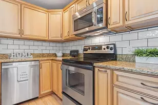 14 Meadow Ln, Worcester, MA 01602 - Photo 9