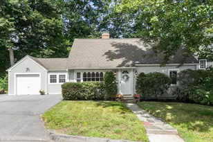 14 Meadow Ln, Worcester, MA 01602 - Photo 1