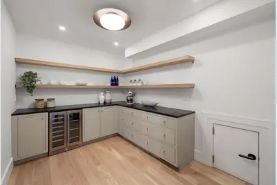 33 Harbor View Park, Milton, MA 02186 - Photo 9