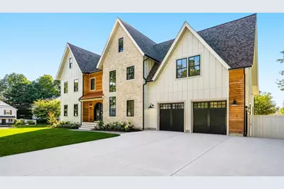 33 Harbor View Park, Milton, MA 02186 - Photo 1