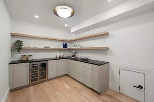 33 Harbor View Park, Milton, MA 02186 - Photo 9
