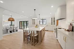 33 Harbor View Park, Milton, MA 02186 - Photo 5