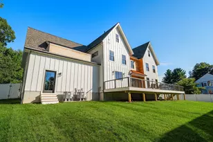 33 Harbor View Park, Milton, MA 02186 - Photo 3