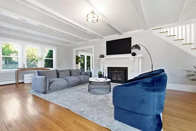 1174 Franklin St, Stoneham, MA 02180 - Photo 5