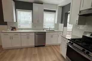 68 Poplar St, Watertown, MA 02472 - Photo 5