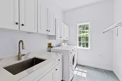 105 East St, Hingham, MA 02043 - Photo 13