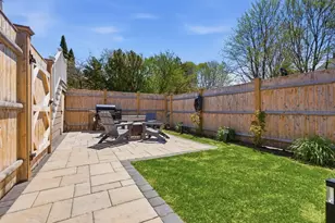 8 Milk St, Newburyport, MA 01950 - Photo 39