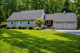 40 Middle St, West Newbury, MA 01985 - Photo 1