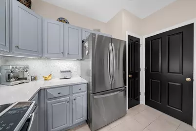 174 Haverhill St #314, Andover, MA 01810 - Photo 5