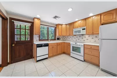 71 Colonial Dr, Reading, MA 01867 - Photo 11