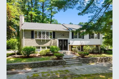 71 Colonial Dr, Reading, MA 01867 - Photo 1