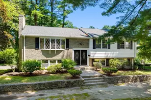 71 Colonial Dr, Reading, MA 01867 - Photo 1
