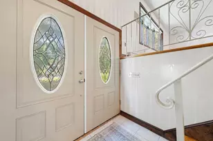 71 Colonial Dr, Reading, MA 01867 - Photo 3