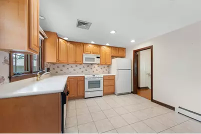 71 Colonial Dr, Reading, MA 01867 - Photo 9
