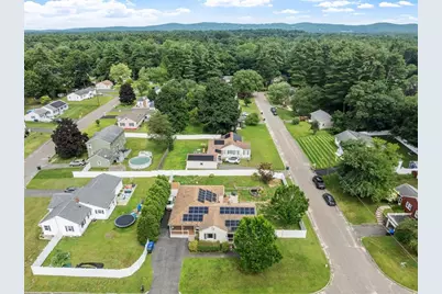 15 Pinebrook Dr, Springfield, MA 01129 - Photo 39