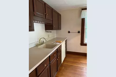 4-6 Middle St, Hadley, MA 01035 - Photo 7