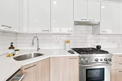 410 W Broadway #301, Boston, MA 02127 - Photo 15