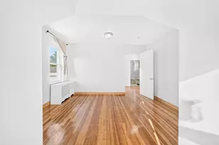 546 Shirley St, Winthrop, MA 02152 - Photo 21