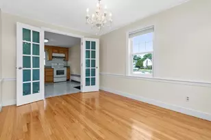 37 Kenmore Rd, Waltham, MA 02453 - Photo 11