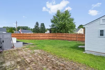 37 Kenmore Rd, Waltham, MA 02453 - Photo 23