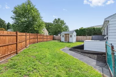 37 Kenmore Rd, Waltham, MA 02453 - Photo 21