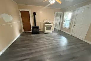 161 Plymouth St, Fitchburg, MA 01420 - Photo 11