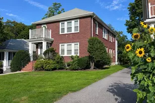 166-168 East Side Pkwy, Newton, MA 02458 - Photo 1