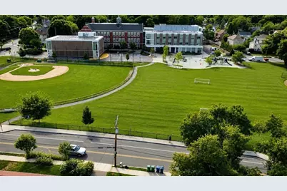 166-168 East Side Pkwy, Newton, MA 02458 - Photo 27