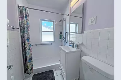 166-168 East Side Pkwy, Newton, MA 02458 - Photo 35