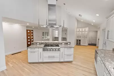 24 Robin Hill Rd, Chelmsford, MA 01824 - Photo 5