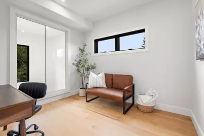 811 Heath St #Rear, Brookline, MA 02467 - Photo 29