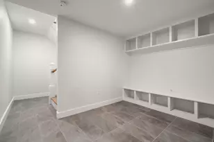 811 Heath St, Brookline, MA 02467 - Photo 35