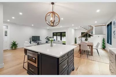 811 Heath St #Rear, Brookline, MA 02467 - Photo 13