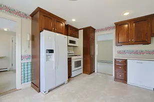 404 Park St, Stoughton, MA 02072 - Photo 11
