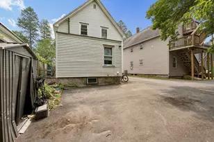 323 Rollstone St, Fitchburg, MA 01420 - Photo 29