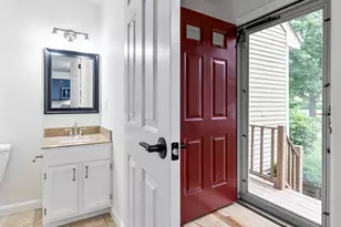 11 Rosewood Ln, Hopkinton, MA 01748 - Photo 3