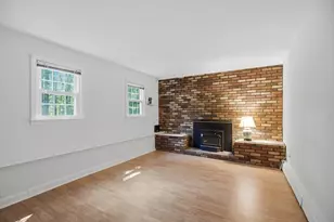 198 Hollis Rd, Lunenburg, MA 01462 - Photo 25