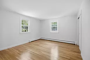 198 Hollis Rd, Lunenburg, MA 01462 - Photo 17