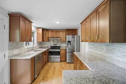198 Hollis Rd, Lunenburg, MA 01462 - Photo 5