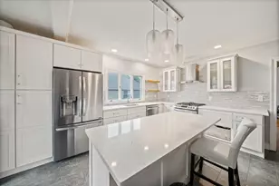 91 Elm St, Quincy, MA 02169 - Photo 1